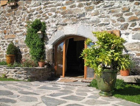 Le Francillon Bed and Breakfast Les Estables Εξωτερικό φωτογραφία