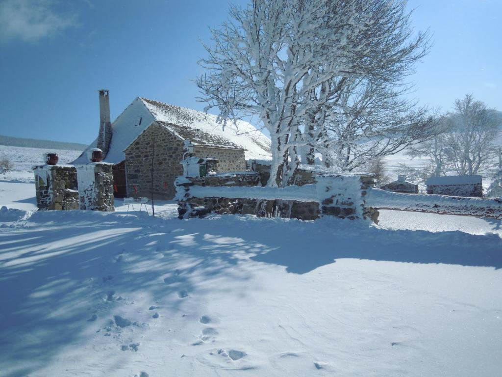Le Francillon Bed and Breakfast Les Estables Εξωτερικό φωτογραφία