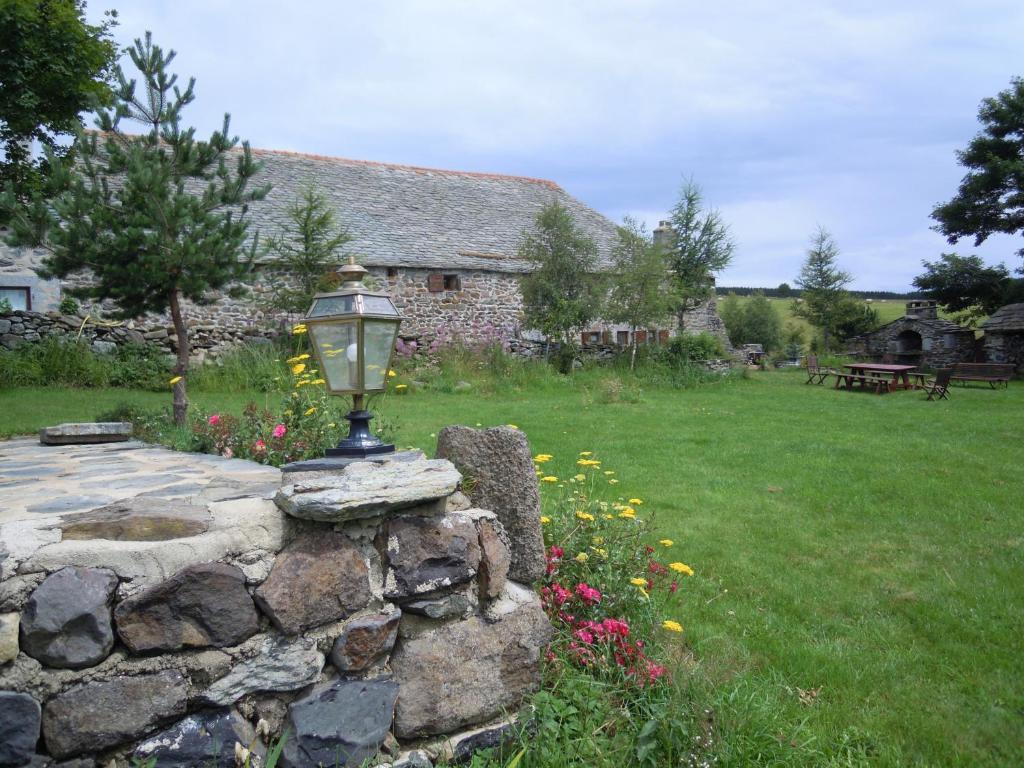 Le Francillon Bed and Breakfast Les Estables Εξωτερικό φωτογραφία